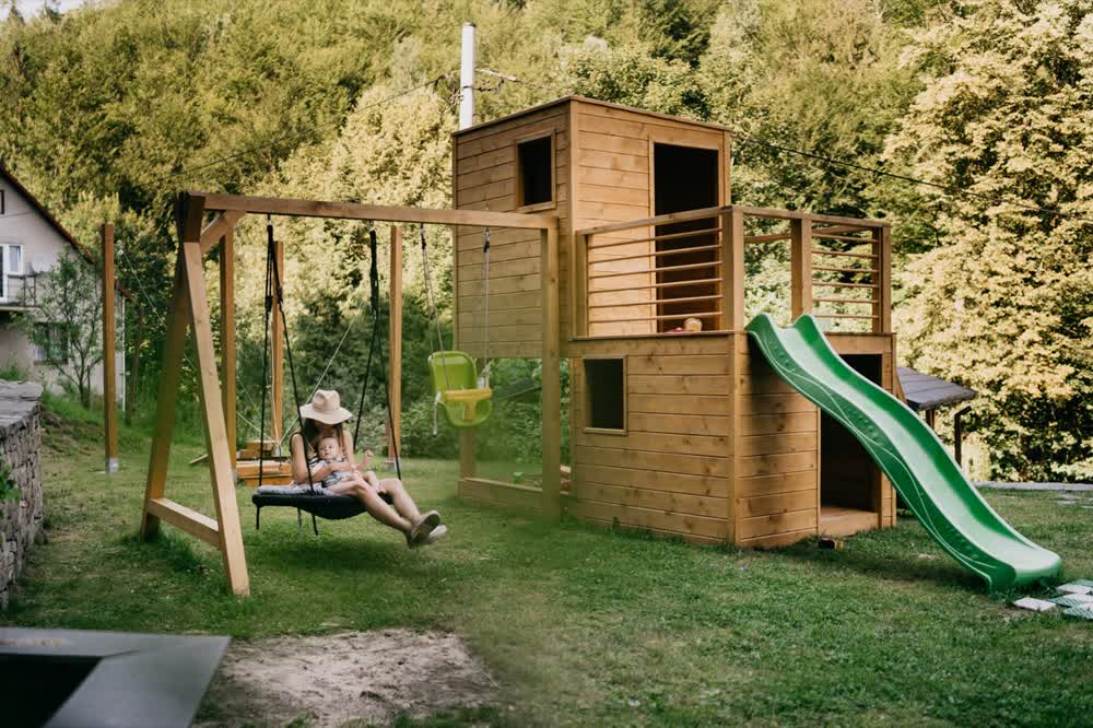 Plac zabaw — Apartamenty Szuflandia, Wisła